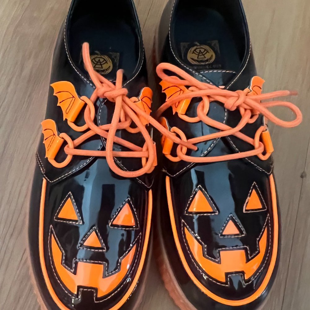 Strange Cult Halloween Black and Orange Creepers - Picture 4 of 5